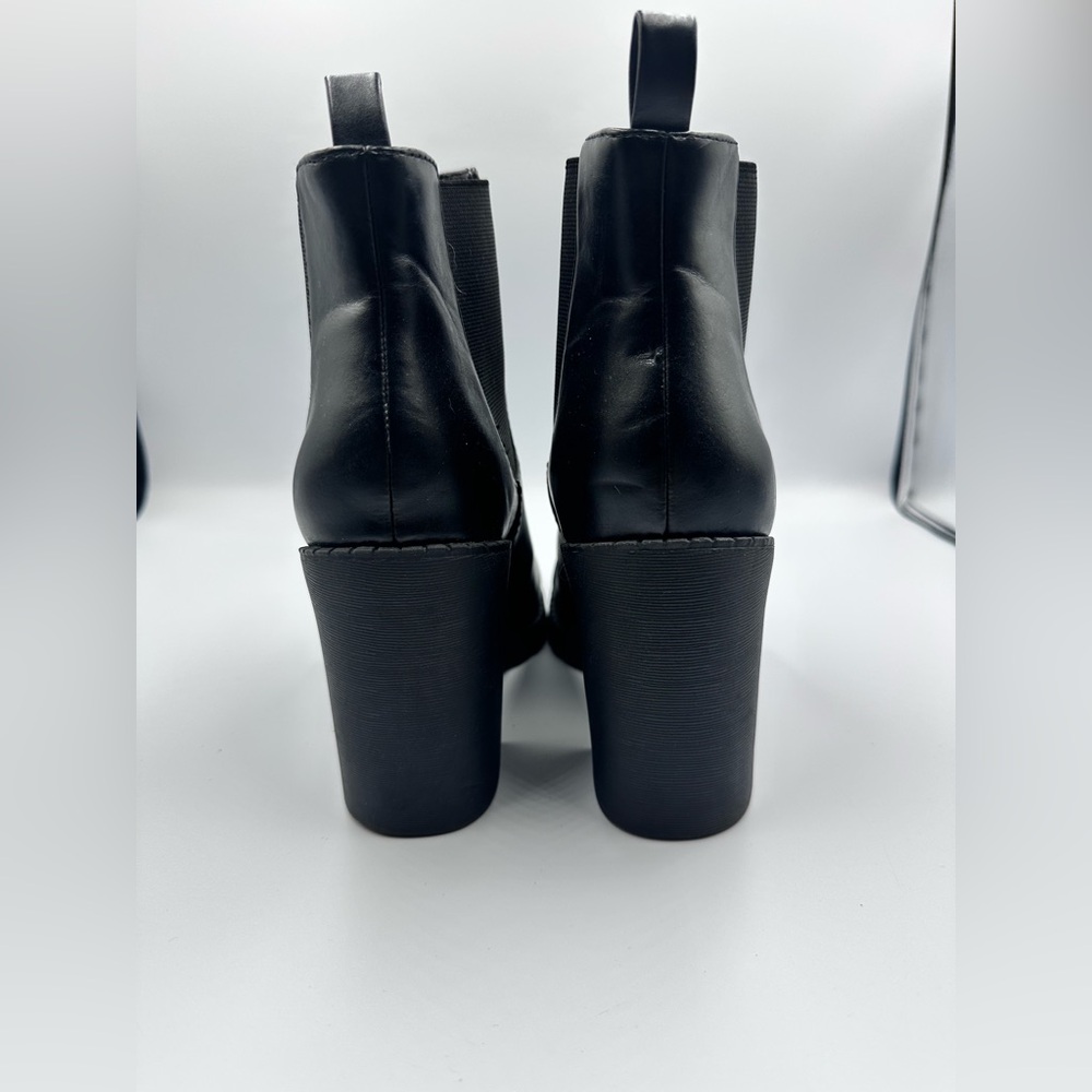 Retro Y2K Soda Women’s Chelsea Pull On Tab Black Chunky Lug Block Ankle Boot | 6 - Picture 4 of 8